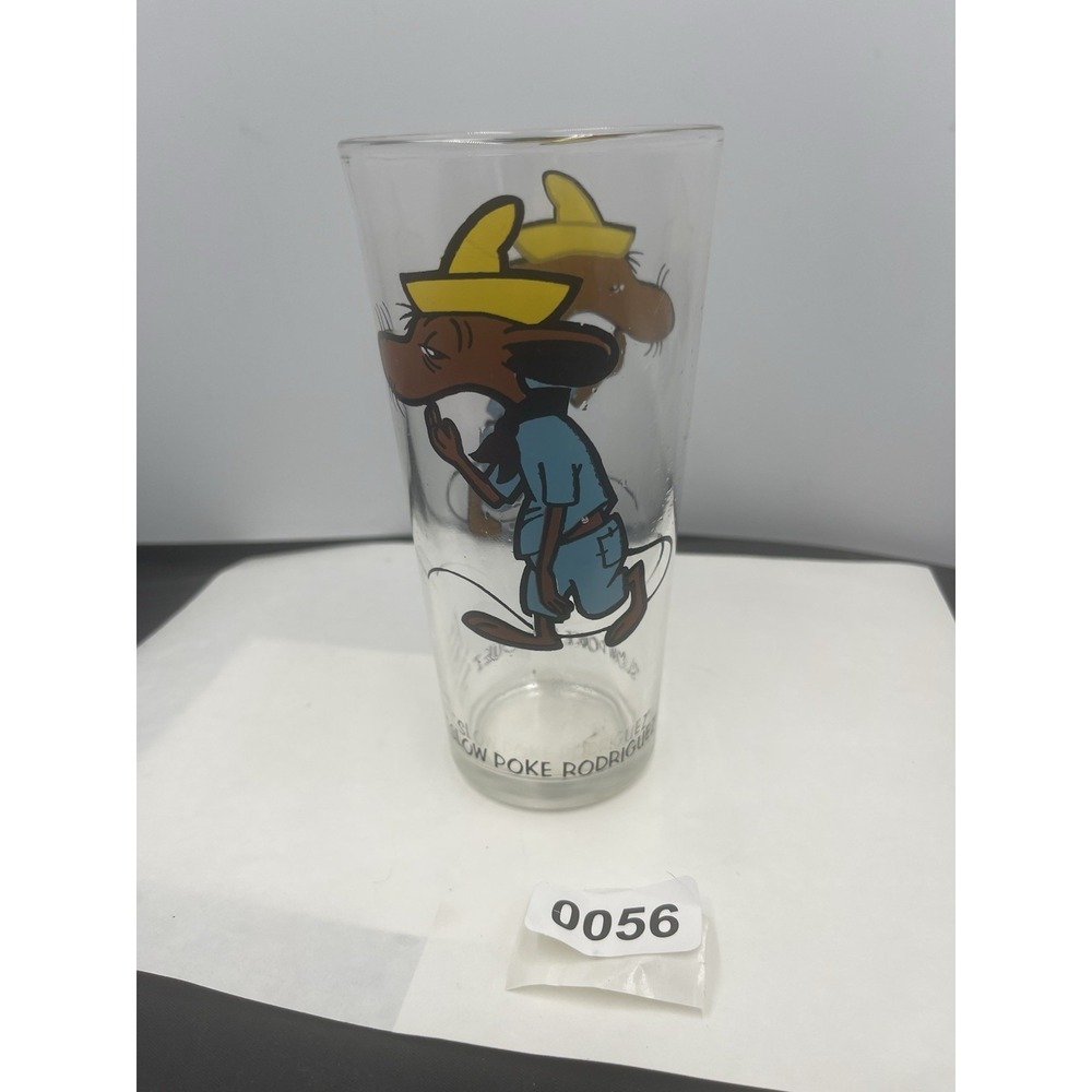 Looney Tunes Pepsi Slow Poke Rodriguez Glass BLACK LETTERING (56) - Picture 2 of 8